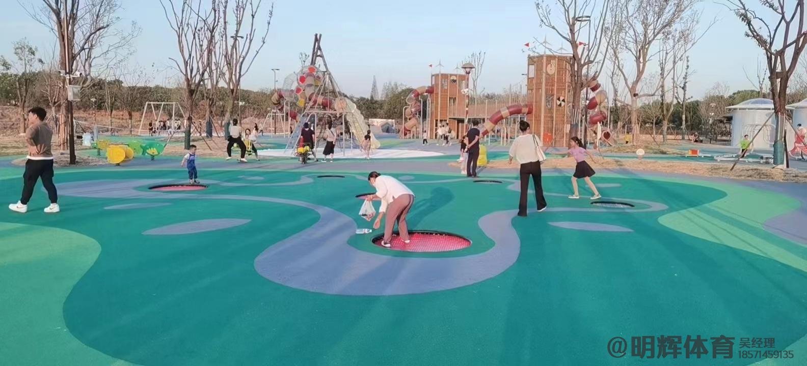 金华公园跑道是用什么材料做成的